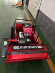Robot de tuns iarba cu telecomanda si motor Diesel