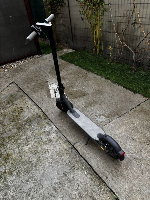 Vând Trotineta electrica Xiaomi