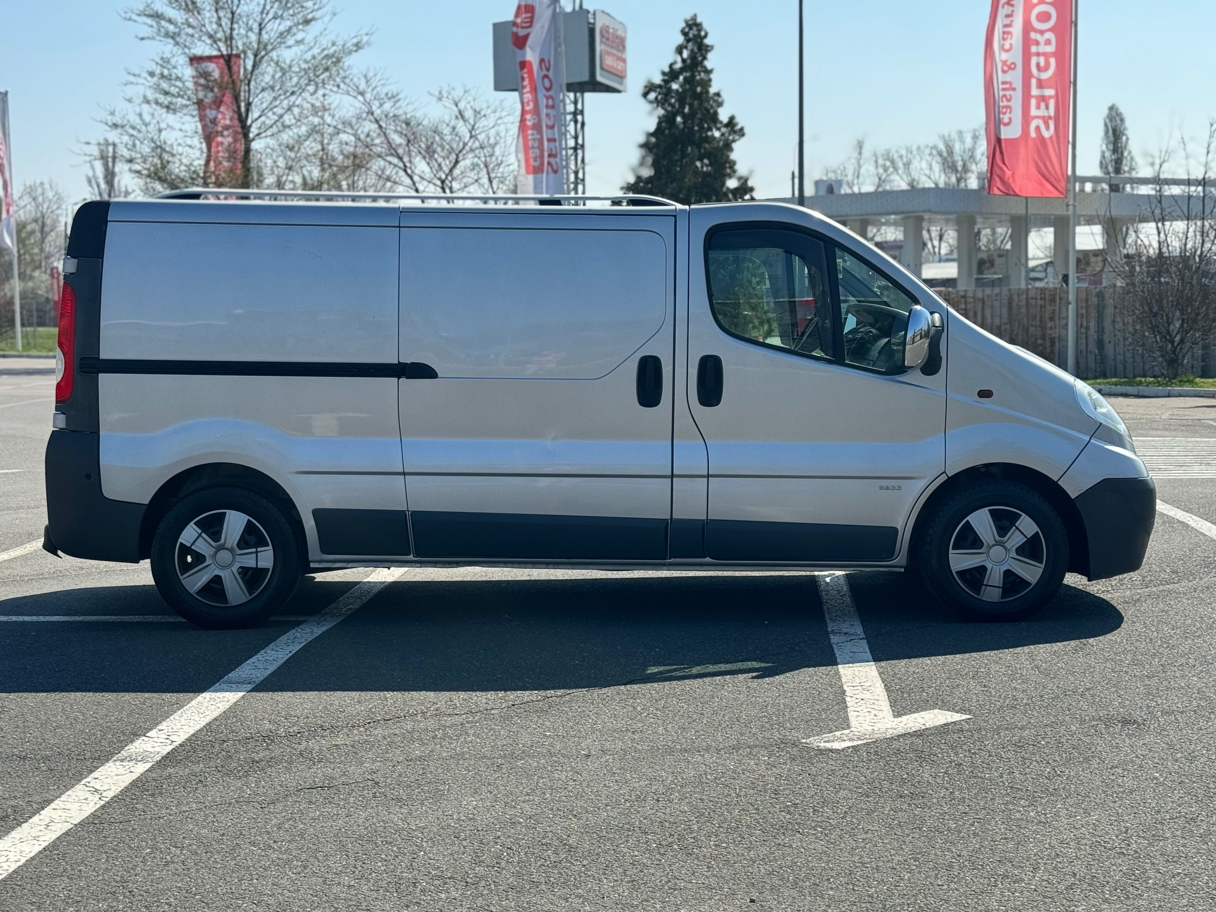 Opel Vivaro Varianta  LUNGA