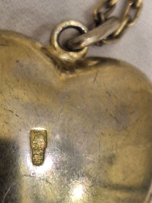 Серебряная цепочка с кулоном-сердечком