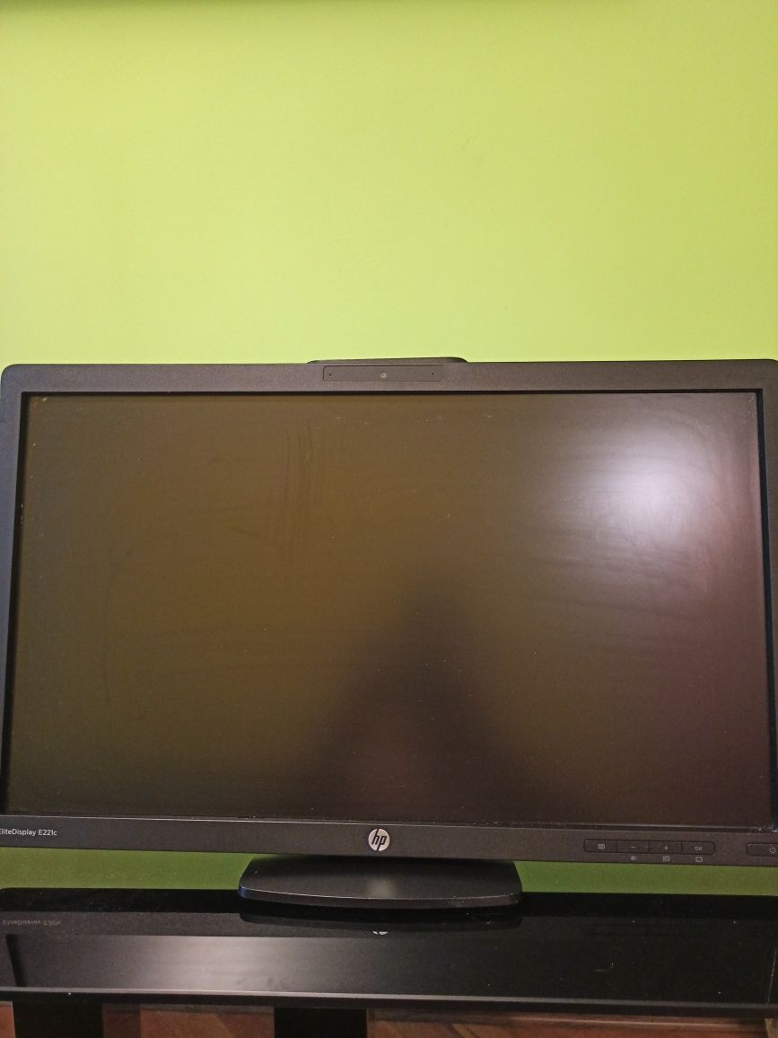 Монитор за компютър HP