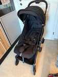 Carucior CYBEX  Coya, cadru Matt Black Cybex Platinum + Adaptor Scoica