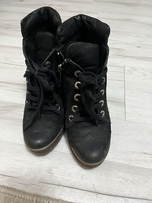 Ботинки осенние.