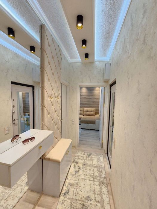 Срочна аренда Метро Новза 3комнат разделный