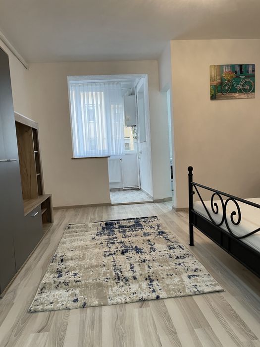 Garsoniera de vanzare, et. 1, Centru - Cugir