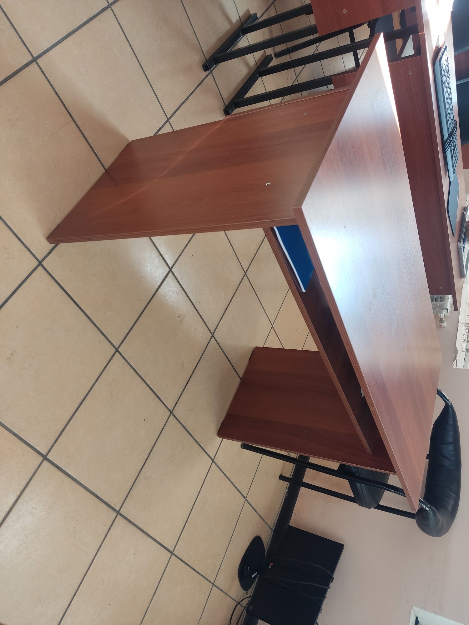Office stol pismenniy писменный