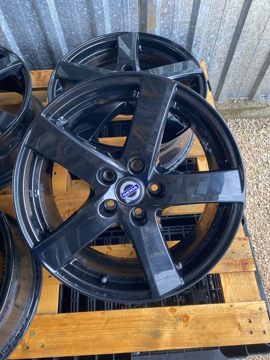 17 цола 5 х 108 мм Форд , Волво , Ford , Volvo