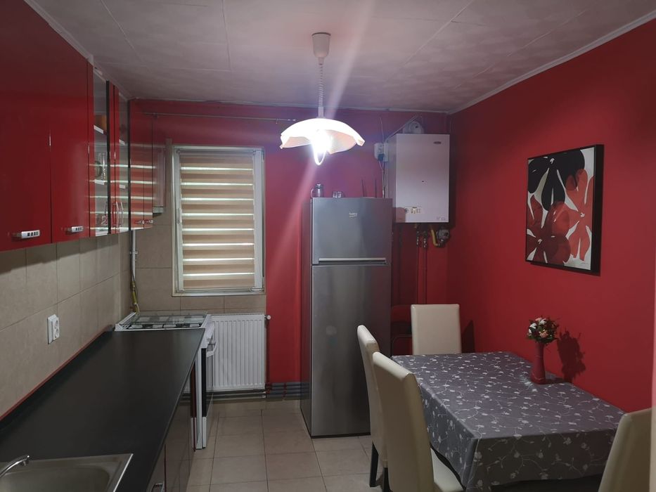 INCHIRIERE Apartament 2 camere - decomandat (Manastur, langa Cinema Da