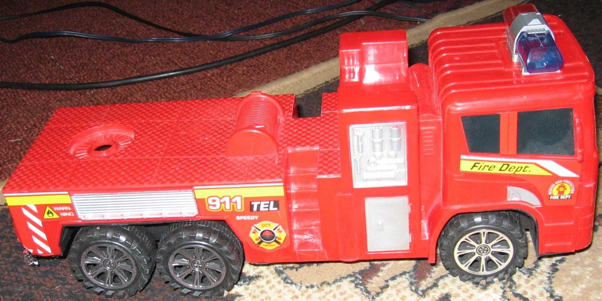 Лот от три играчки