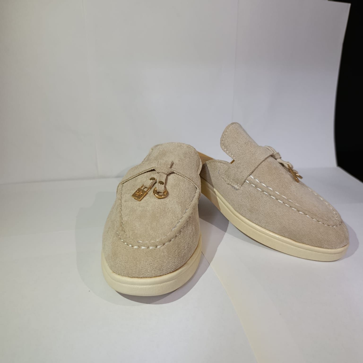 Продаётся Мюли Loro Piana