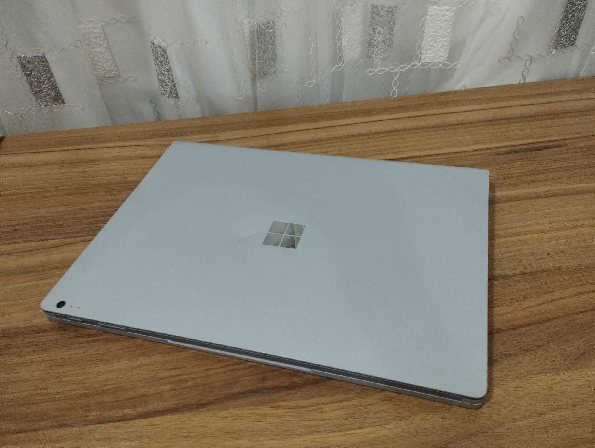 Microsoft Surface Book 2