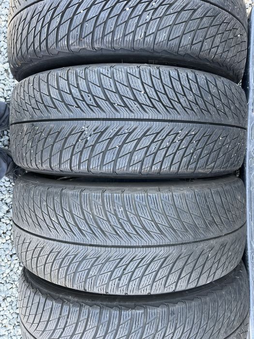235/55/18 Michelin pilot Alpin5 SUV