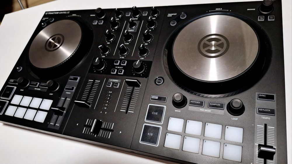 Vând console Traktor