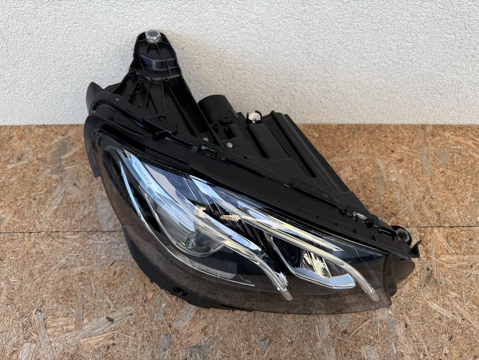 Far dreapta Mercedes E Class LED High Performance Original Europa