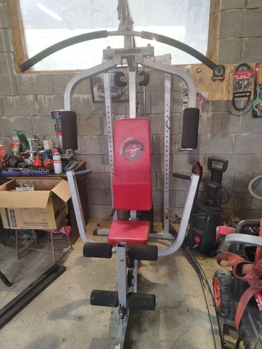 Aparat fitness multifunctional