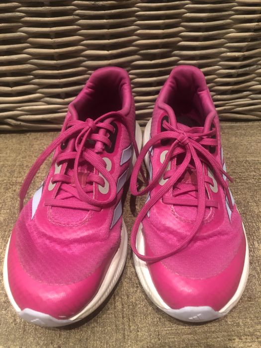 Маратонки Adidas 34 и Asics 34,5