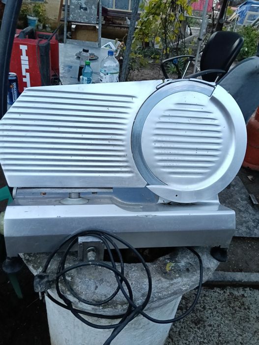 Feliator mezeluri profesional