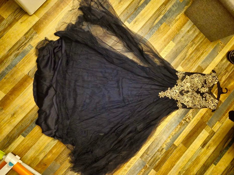 Дизайнерска арабска рокля промоция