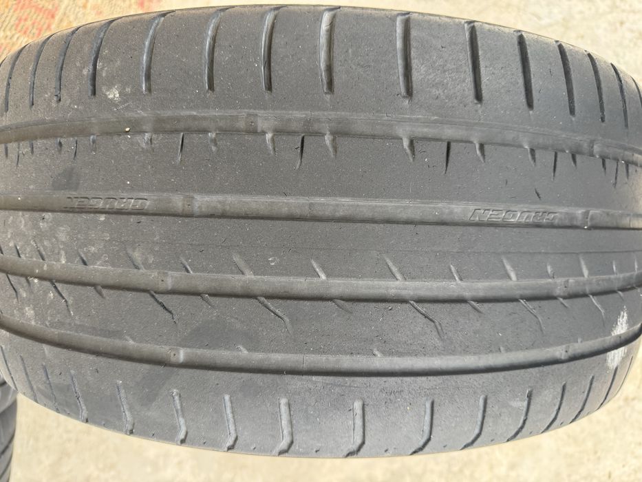 KUMHO 275/40 ZR 20. 106Y