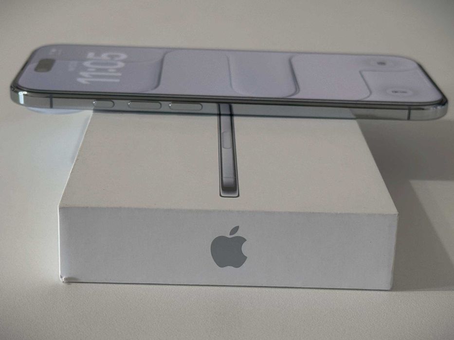 Бартер!Нов! 36м.Гаранция. iPhone (17) Air Sky Blue (Син)