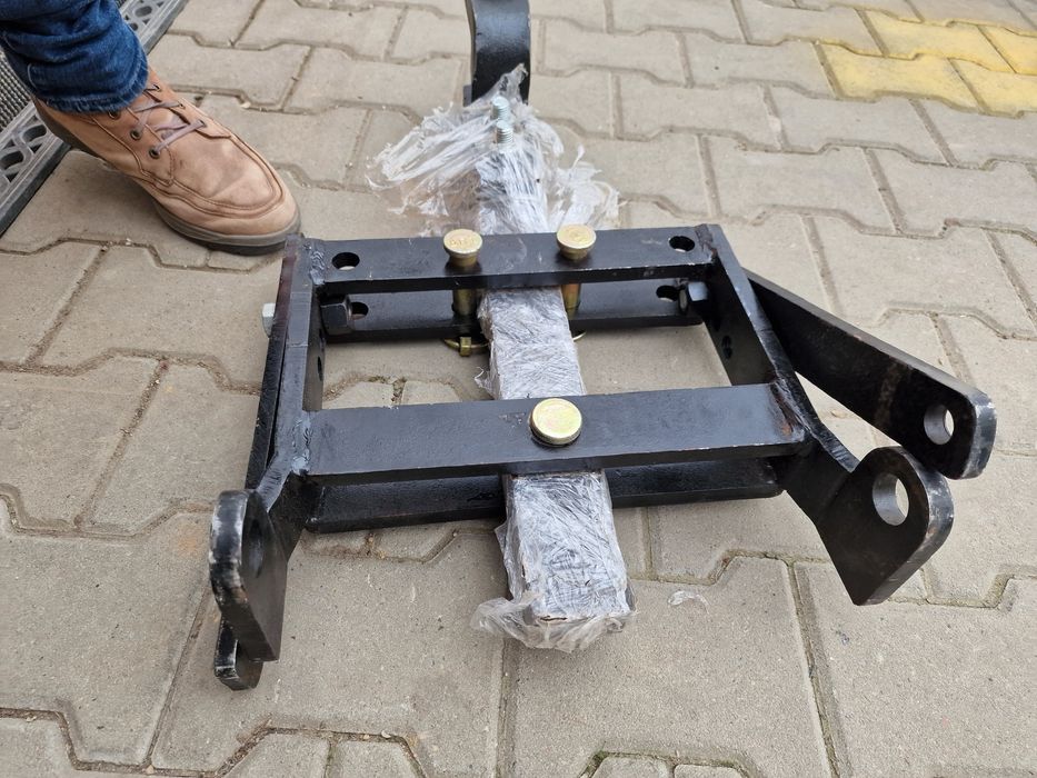 Dispozitiv cuplare remorca cu gura de Lup și bolt preț 850 lei se poat