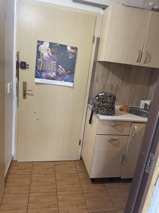 Inchiriez garsoniera