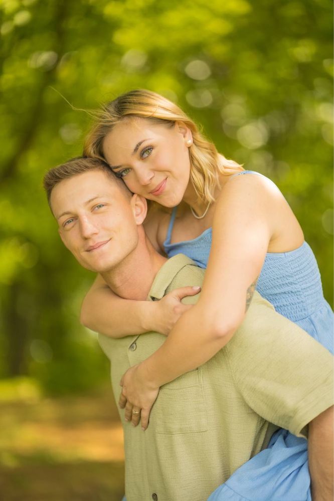 Servicii foto pentru: Cununie; Save the date; Maternity; Kids; etc