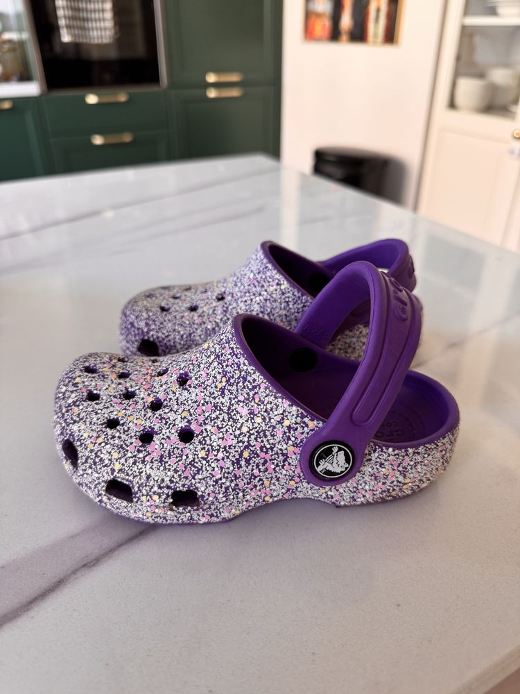 Детски сандали момиче Crocs C9 25-26