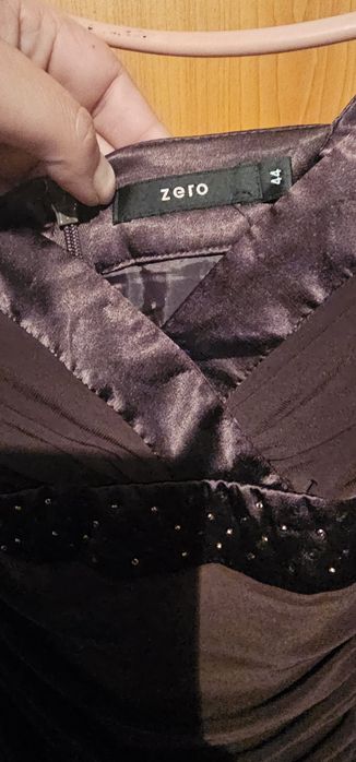 Офицялна рокля в много добро състояние размер 44 закупена от Германия