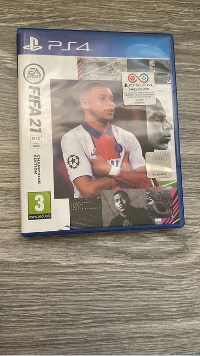 Vând jocuri ps4, prețul variază între 40-100 lei cele de ps2 20 lei