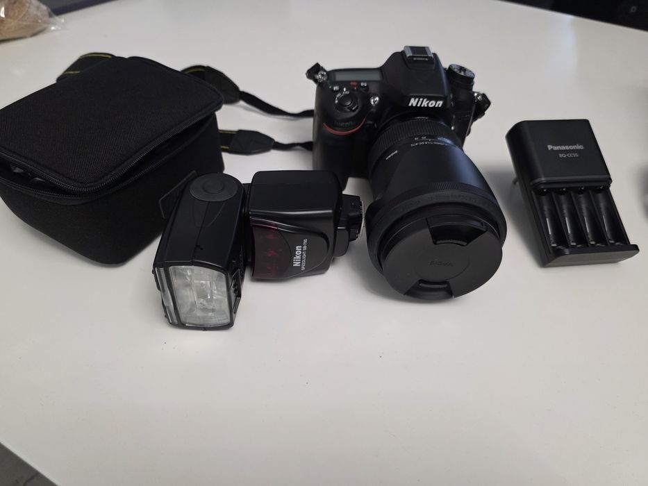Nikon D90 + обектив Sigma 18-35mm + Светкавица Nikon SB-700
