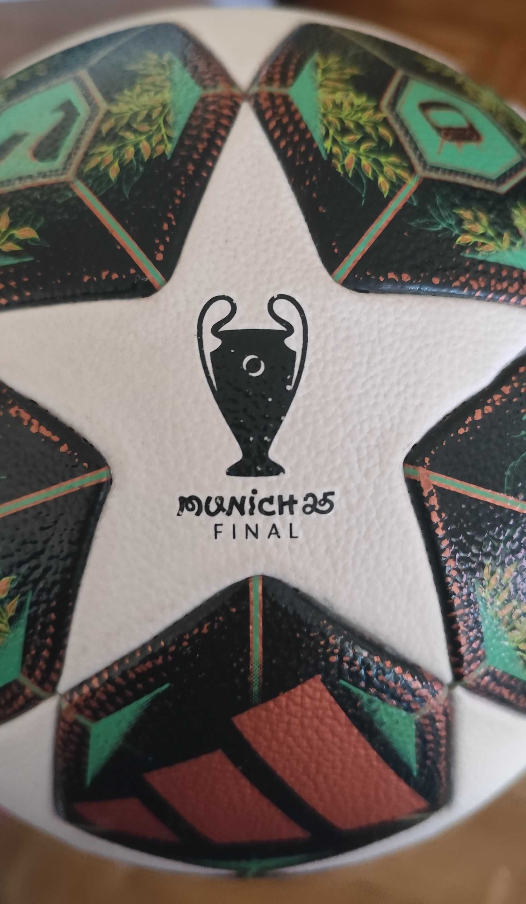 Adidas UCL FIFA PRO Quality Munich 2025 Final Matchball