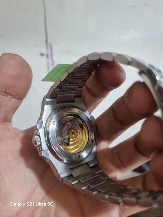 Часы "Patek Philippe Nautilus"