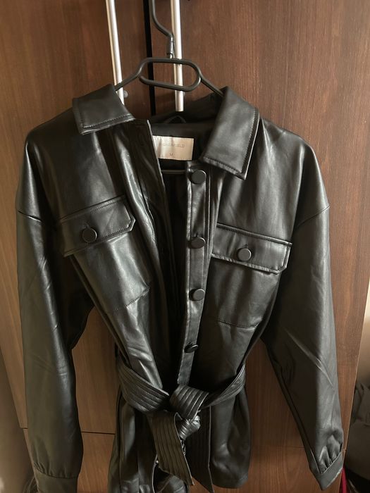 Дамско кожено яке