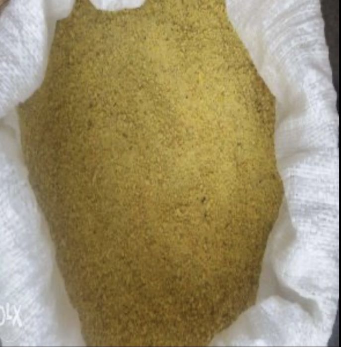 Tarate grau, srot soia, porumb macinat