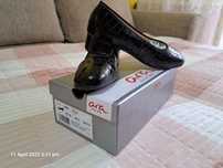 Pantofi din piele