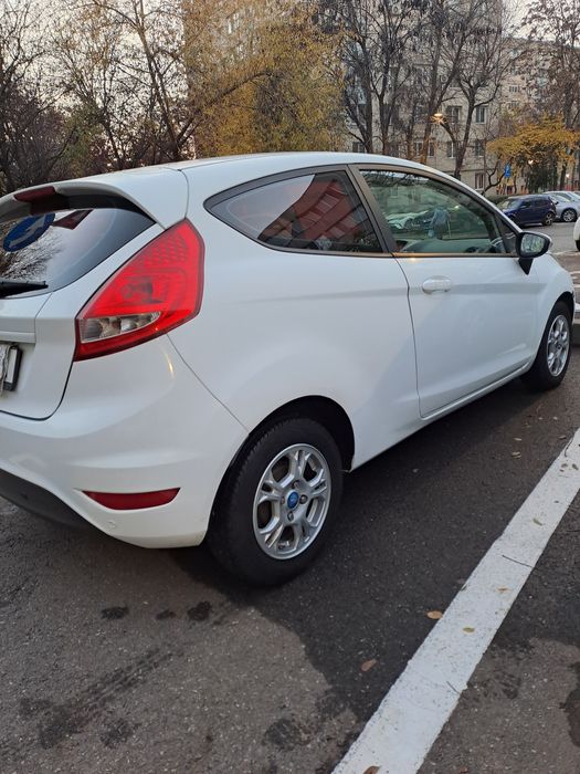 Ford Fiesta 2011 benzina