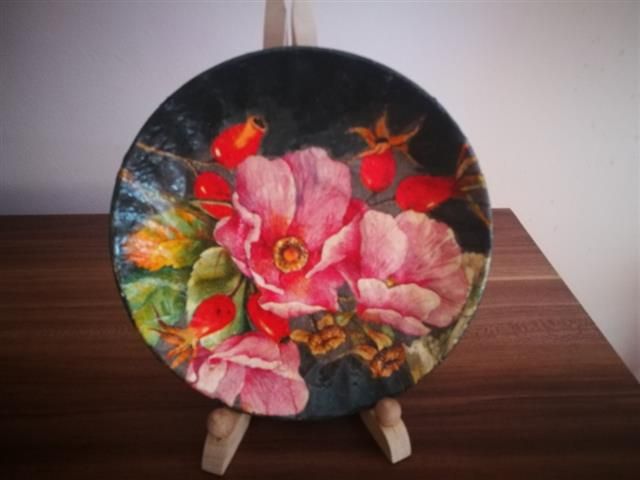 Колекционерски цветни чинии- 3 бр