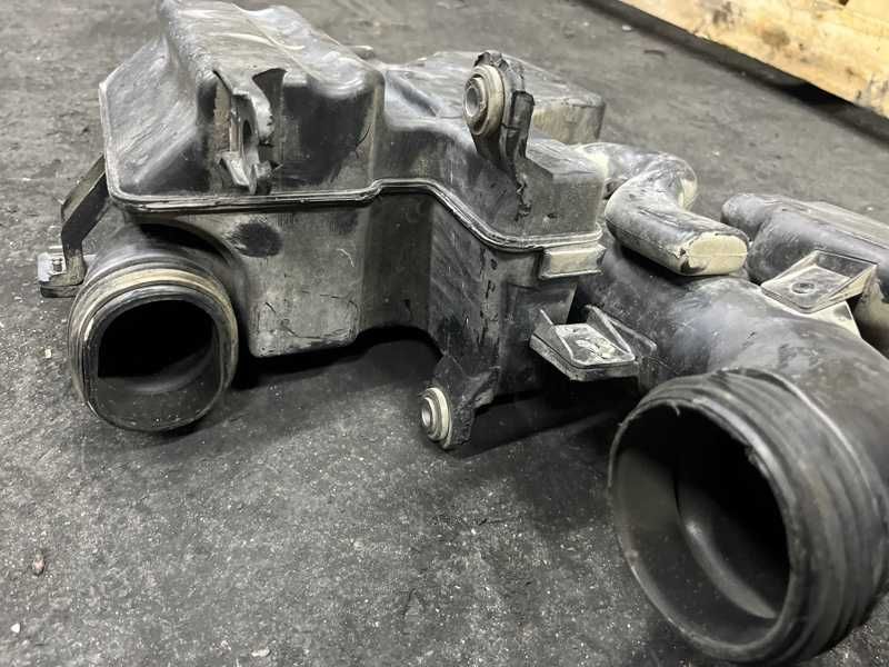 Корпус воздушного фильтра Hyundai Elantra MD 2011