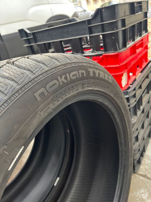 Гуми Nexen зимни 245/45/18