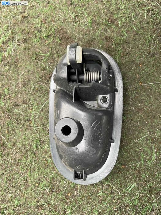 Maner Clapeta Interior Usa Portiera Stanga Fata Dacia Logan 2 2012 - 2022 Cod 806717698R 806717698 [C4512]