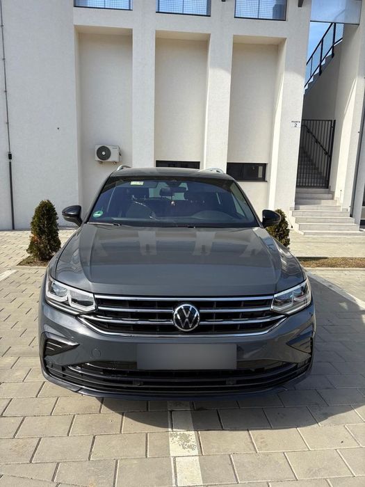 Volkswagen Tiguan Volskwagen Tiguan 2021, 60.000 km, DSG