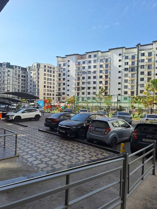 Продаётся 4-х комн. кварт. в новостройке 160кв.м Яккасар.район!