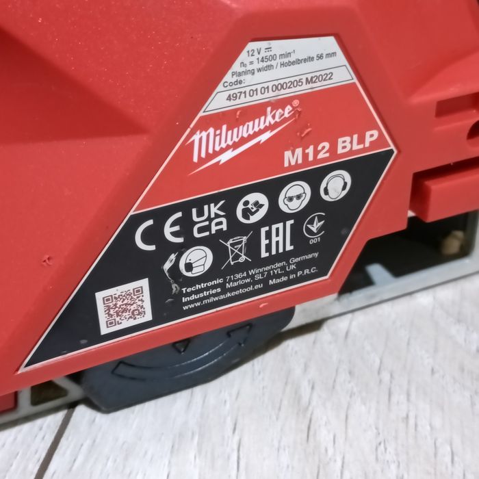 Rindea pe acumulator Milwaukee M12 BLP