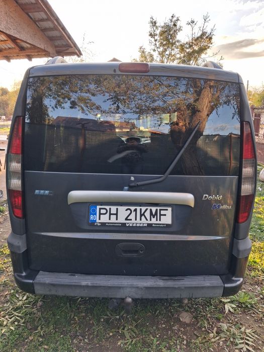 Vând fiat doblo 1.9