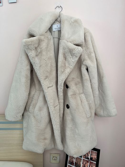 Палто от Stradivarius - ново