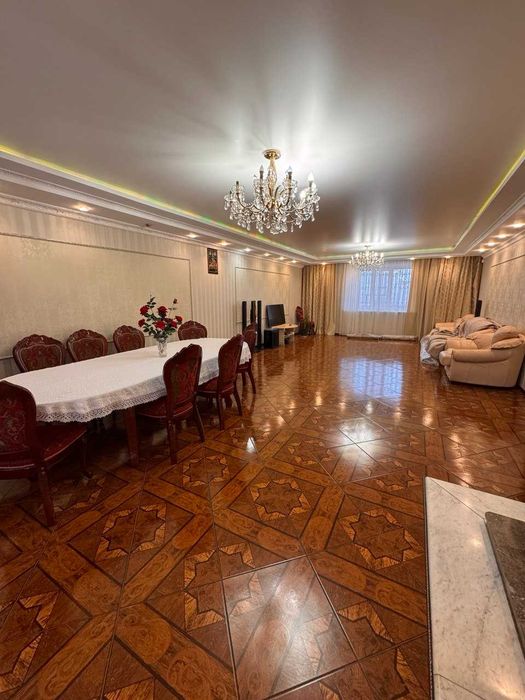 Продам коттедж 2 этажа, 363 кв.м. 2007 г.п. с ремонтом, 62 млн ТОРГ