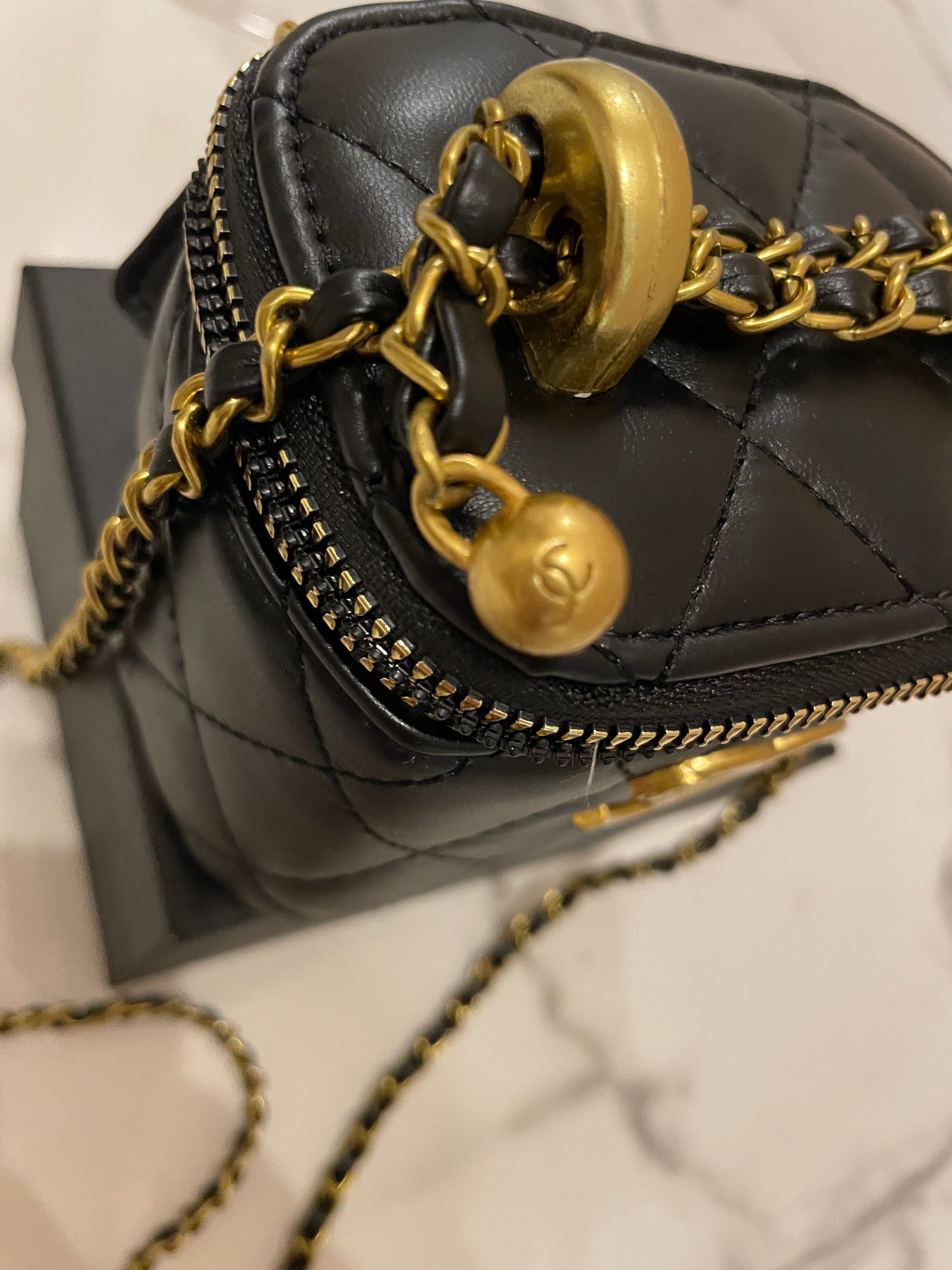 CHANEL мини чанта