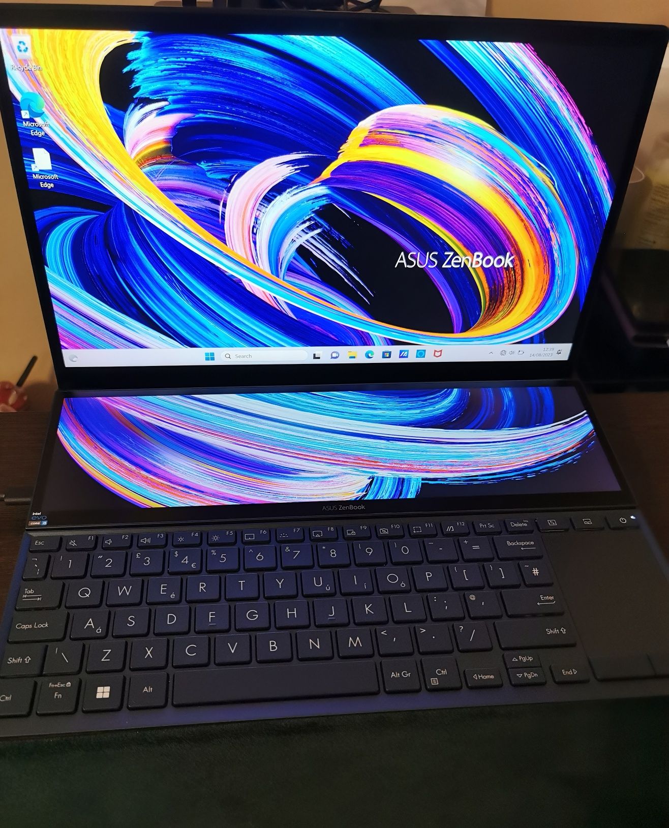 Laptop Asus Zenbook Duo UX482EAR nou