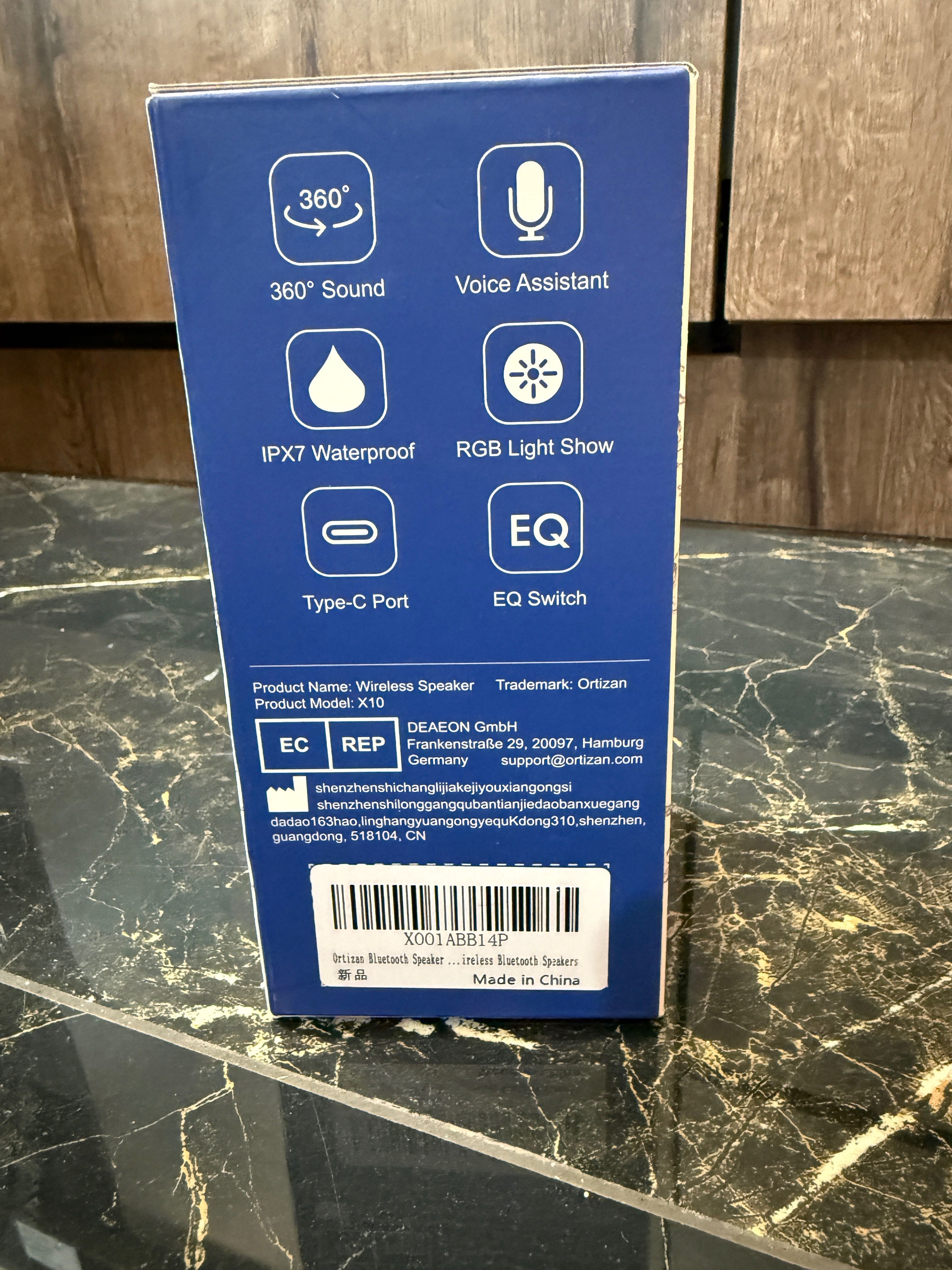 Преносима Bluetooth тонколона Ortizan с ритмични светлини